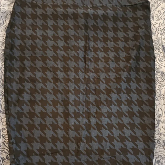 Torrid Blue and Black Houndstooth Pencil Skirt - Picture 3 of 4